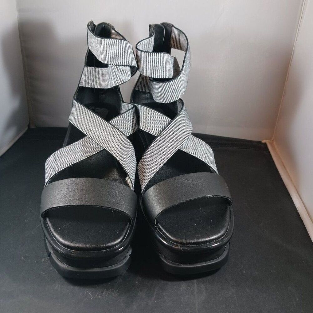 SOREL Women's Joanie III Sport Strap Sandals Black Size 8M